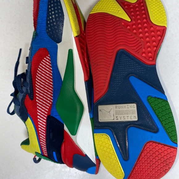 Shoes - Picture 7 of 9